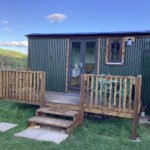 Hill View shepherds Hut