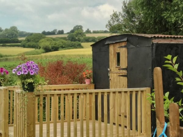 Vintage Retreat Shepherds Hut